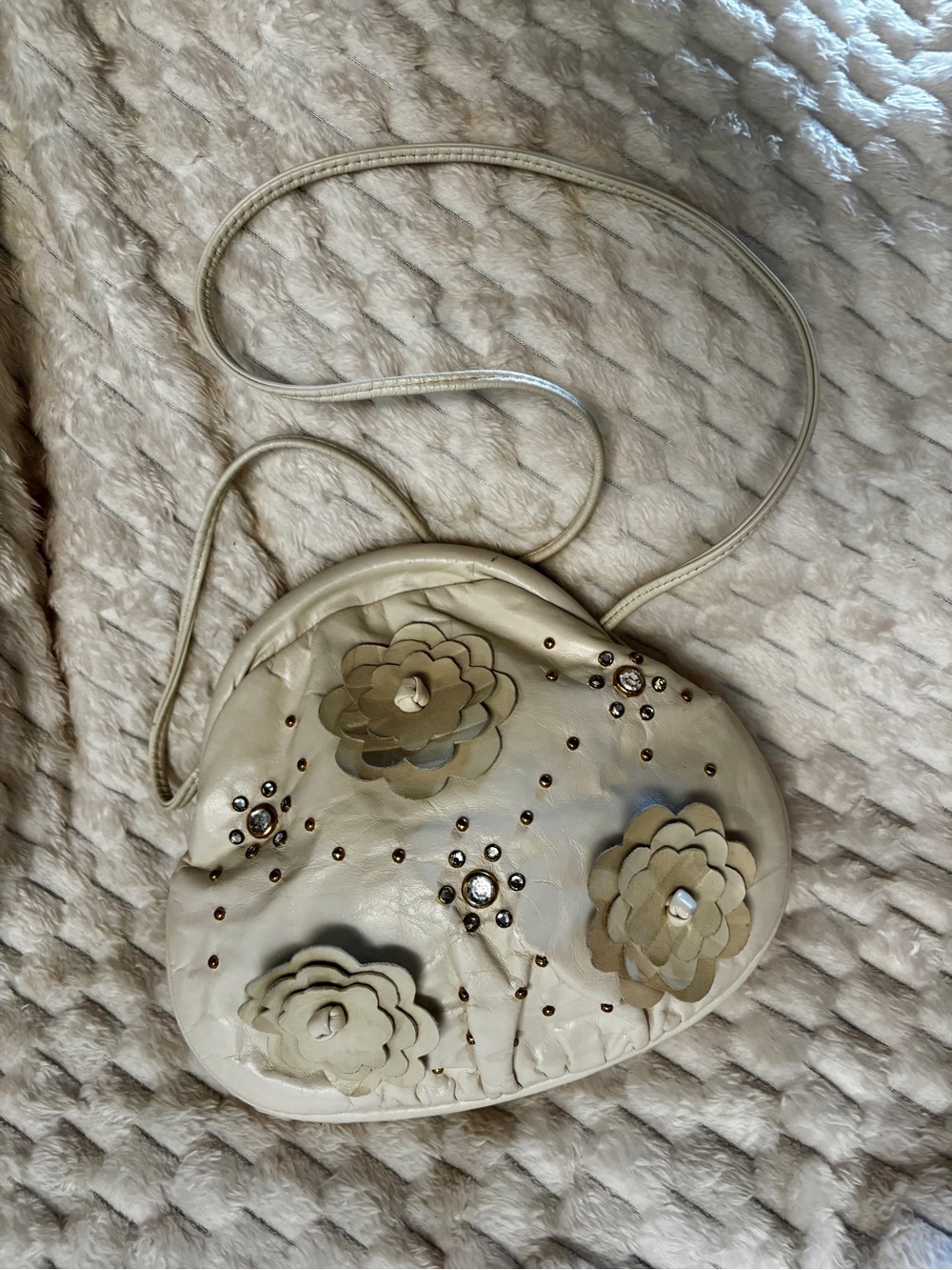 Vintage Atalla NY Cream Leather Floral Jeweled Teardrop Clutch Crossbody